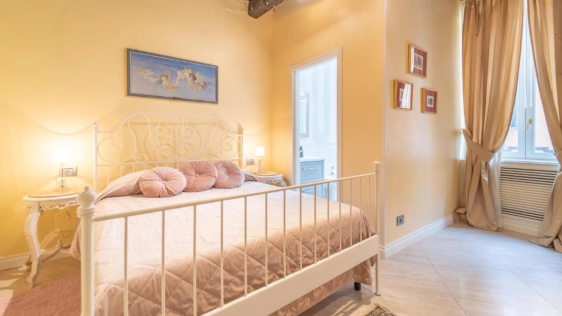 Secret Luxury Retreat In The Heart Of The Ghetto By Houseeds Rome Apartment