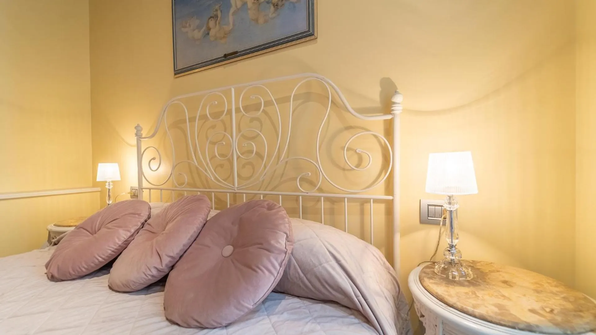 Secret Luxury Retreat In The Heart Of The Ghetto By Houseeds Rome
