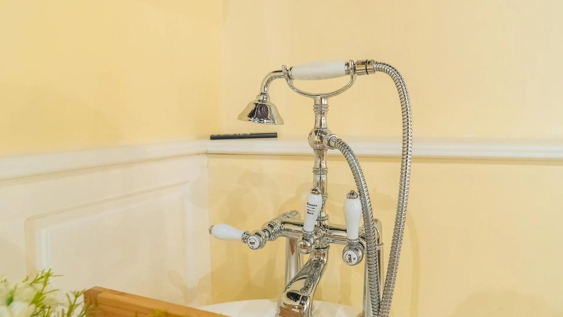 Secret Luxury Retreat In The Heart Of The Ghetto By Houseeds Rome Italy