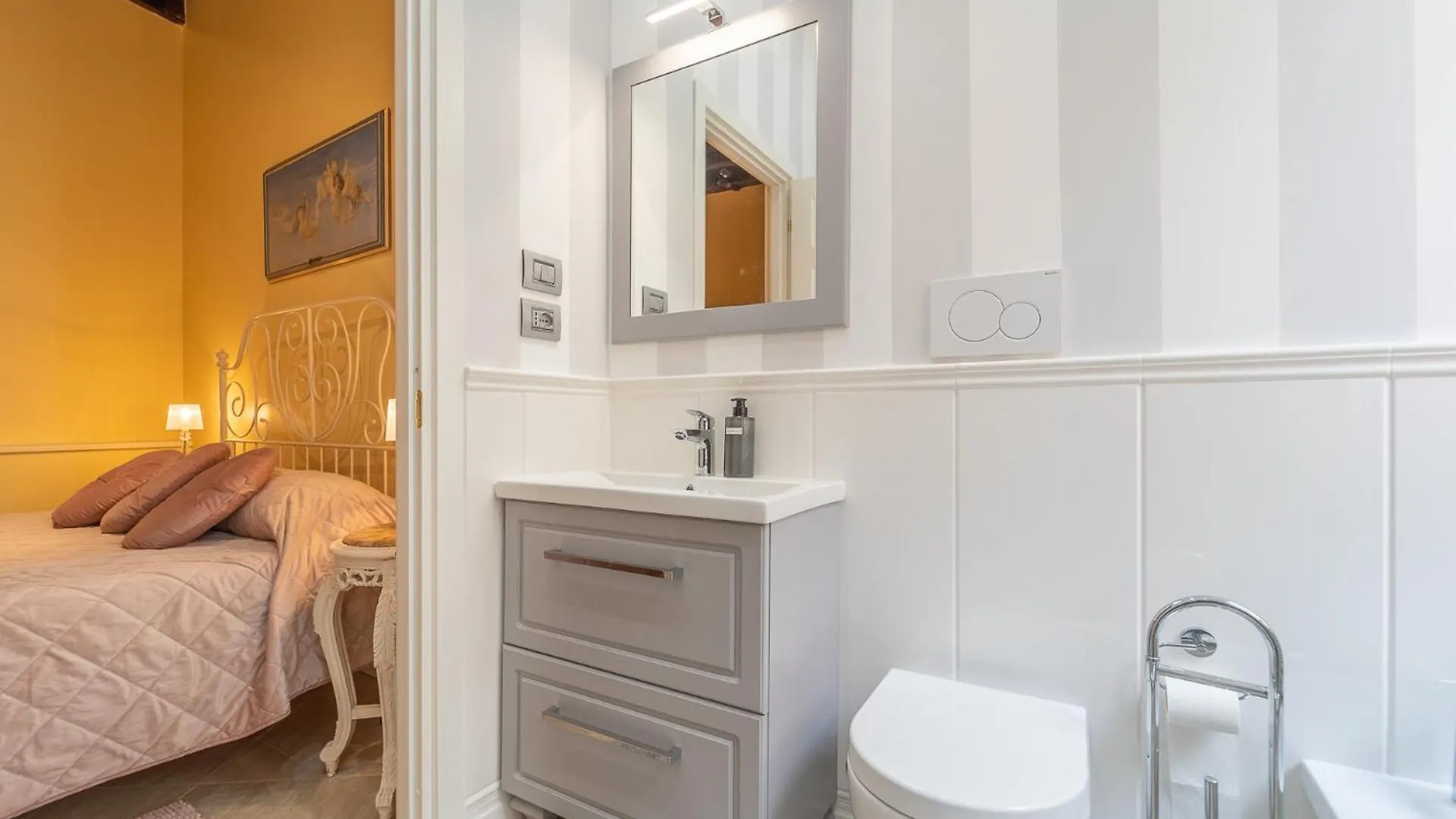 Apartment Secret Luxury Retreat In The Heart Of The Ghetto By Houseeds Rome