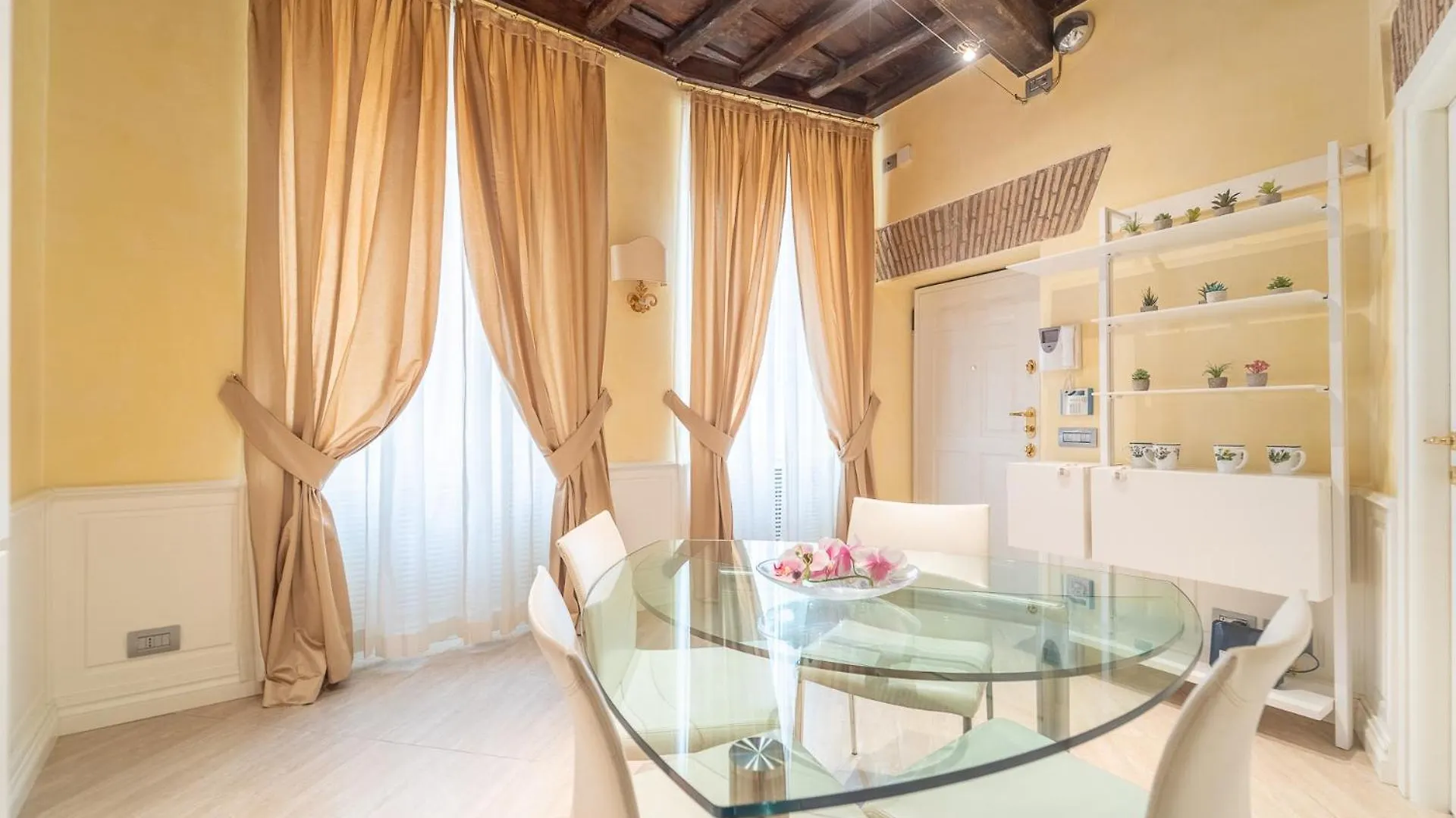 Apartment Secret Luxury Retreat In The Heart Of The Ghetto By Houseeds Rome