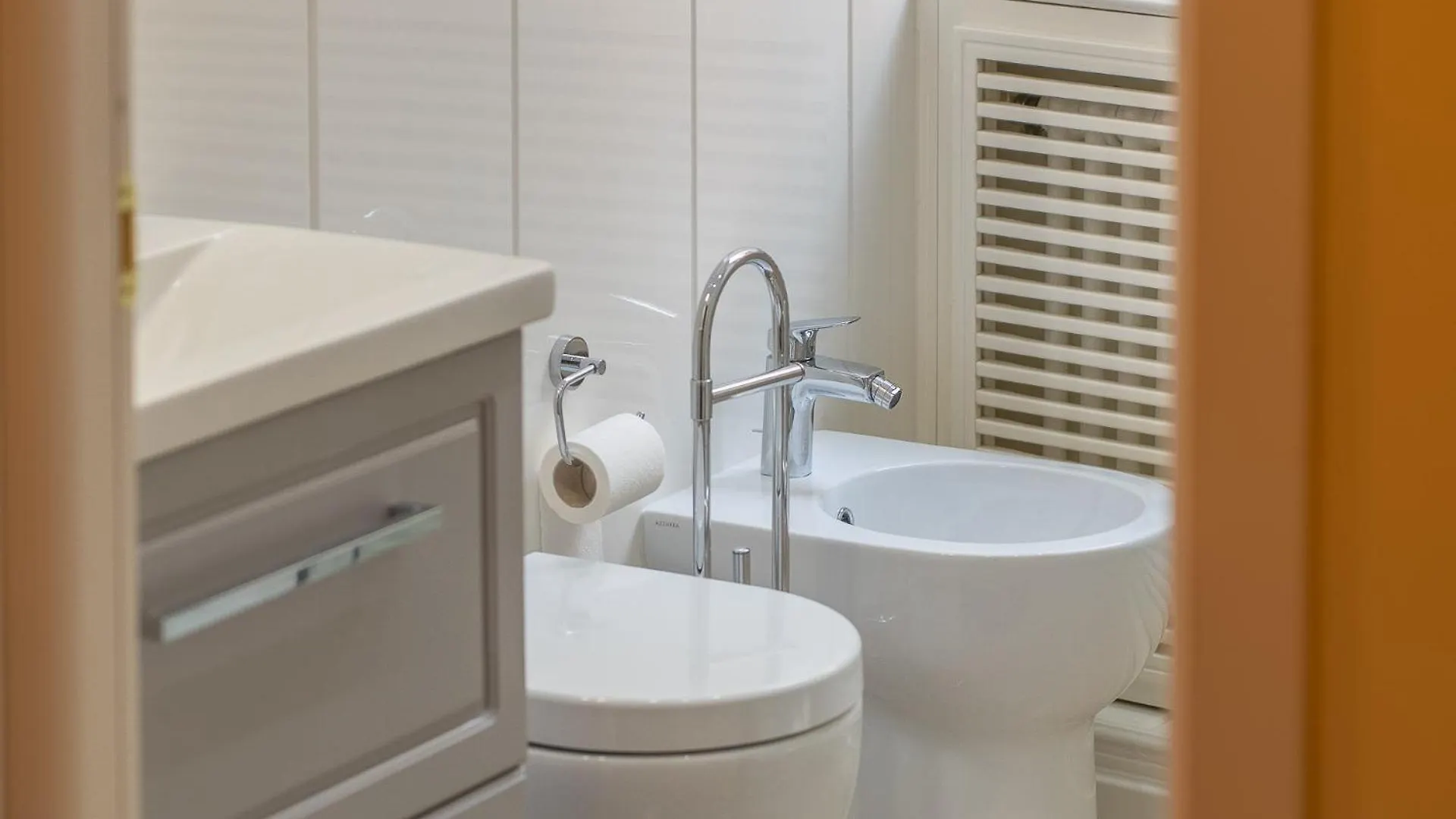 Apartment Secret Luxury Retreat In The Heart Of The Ghetto By Houseeds Rome